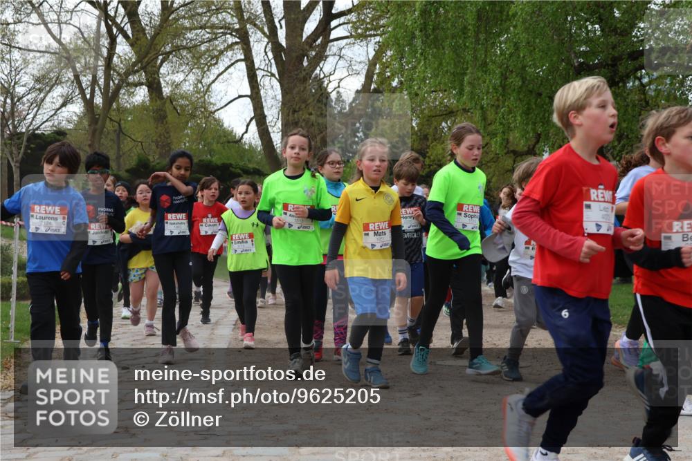 25.04.2026 - Das Zehntel Zöllner http://msf.ph/oto/9625205 25.04.2026 07:44:13 Laufen 2124, 1513, 1961 meine-sportfotos.de