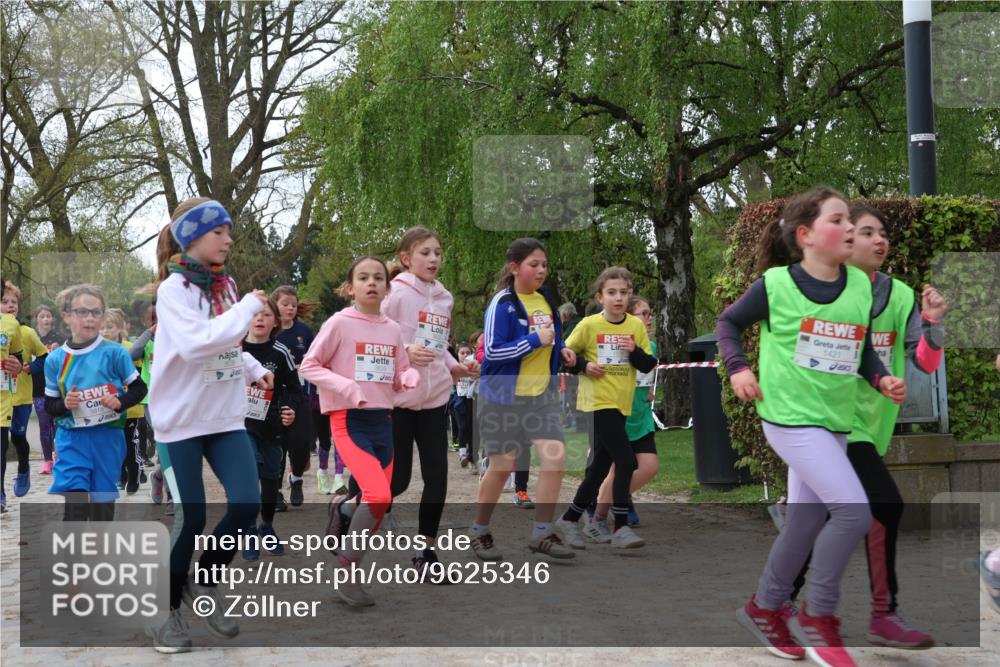 25.04.2026 - Das Zehntel Zöllner http://msf.ph/oto/9625346 25.04.2026 07:44:25 Laufen 3918, 1421 meine-sportfotos.de