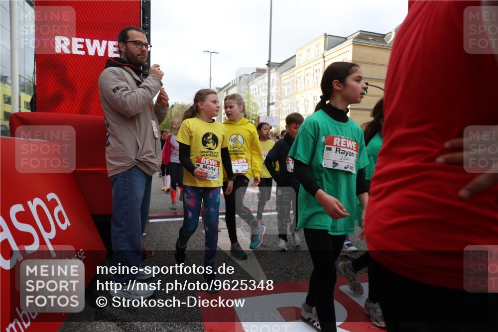 25.04.2026 - Das Zehntel Strokosch-Dieckow http://msf.ph/oto/9625348 25.04.2026 08:57:56 Ziel 1035, 1052, 1189, 1196, 1290, 1292, 1338, 1468, 1573, 1579, 1580, 1582, 1585, 1654, 1763, 1826, 1895, 1909, 2026, 2446, 2479, 2486, 2523, 2562, 2583, 2664, 2734, 2737, 2852, 3195, 3211, 3515, 3884, 3939, 3944, 4018, 4033, 4064, 4065, 4072 meine-sportfotos.de