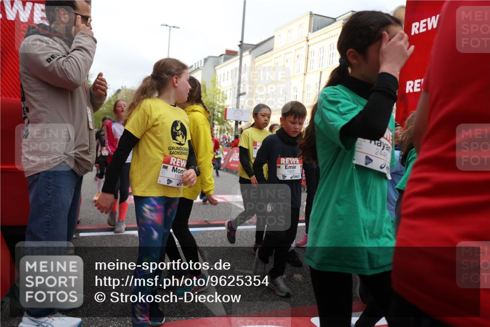25.04.2026 - Das Zehntel Strokosch-Dieckow http://msf.ph/oto/9625354 25.04.2026 08:57:56 Ziel 1035, 1052, 1189, 1196, 1290, 1292, 1338, 1468, 1573, 1579, 1580, 1582, 1585, 1654, 1763, 1826, 1895, 1909, 2026, 2446, 2479, 2486, 2523, 2562, 2583, 2664, 2734, 2737, 2852, 3195, 3211, 3515, 3884, 3939, 3944, 4018, 4033, 4064, 4065, 4072 meine-sportfotos.de