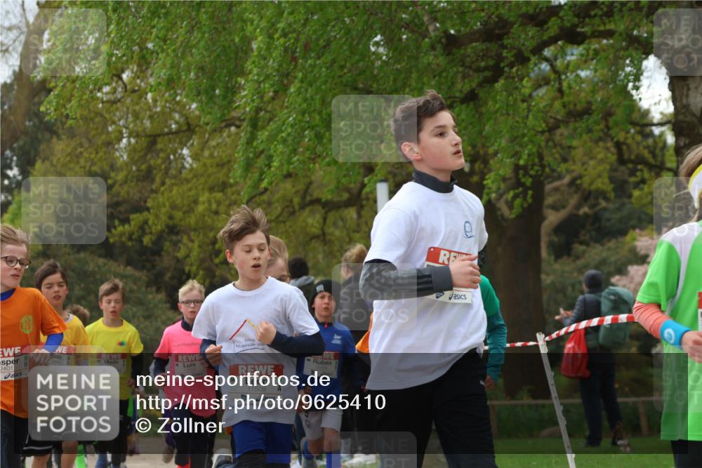 25.04.2026 - Das Zehntel Zöllner http://msf.ph/oto/9625410 25.04.2026 11:40:36 Laufen 2401, 1844, 10003, 11509 meine-sportfotos.de