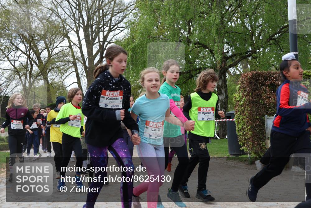 25.04.2026 - Das Zehntel Zöllner http://msf.ph/oto/9625430 25.04.2026 07:44:30 Laufen 1564, 2488, 2507, 3158 meine-sportfotos.de