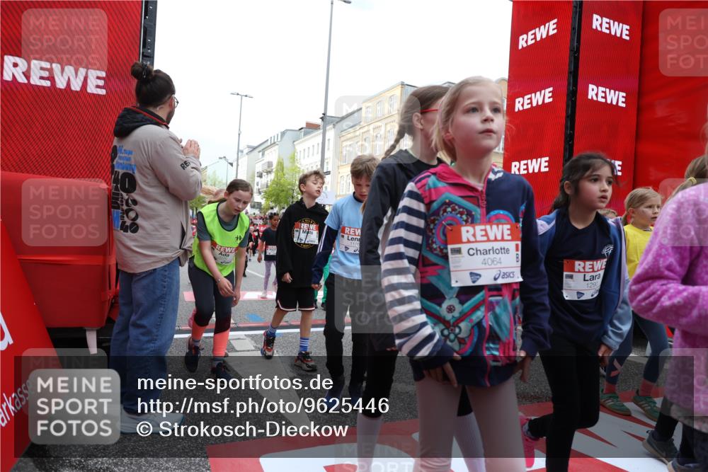 25.04.2026 - Das Zehntel Strokosch-Dieckow http://msf.ph/oto/9625446 25.04.2026 08:58:03 Ziel 1176, 1182, 1271, 1290, 1339, 1654, 1763, 1820, 1895, 1909, 1924, 1946, 1986, 1991, 2550, 2753, 2755, 2762, 2819, 2852, 2920, 3038, 3064, 3226, 3256, 3456, 3655, 3660, 3730, 3938, 3944, 4018 meine-sportfotos.de