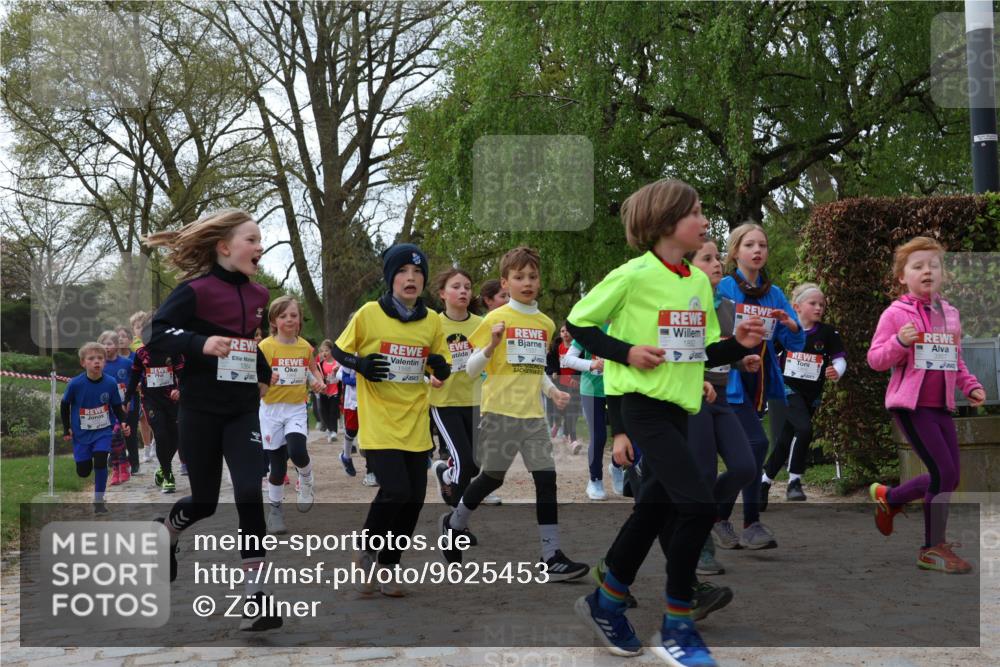 25.04.2026 - Das Zehntel Zöllner http://msf.ph/oto/9625453 25.04.2026 07:44:31 Laufen 1564, 1892 meine-sportfotos.de