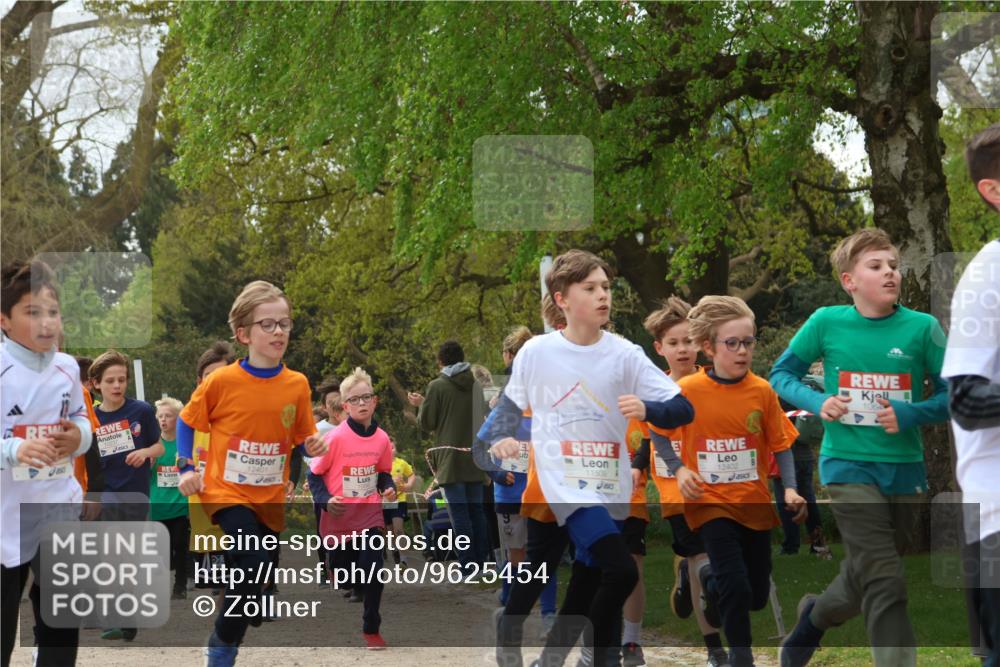 25.04.2026 - Das Zehntel Zöllner http://msf.ph/oto/9625454 25.04.2026 11:40:36 Laufen 855, 12401, 11509, 12402 meine-sportfotos.de
