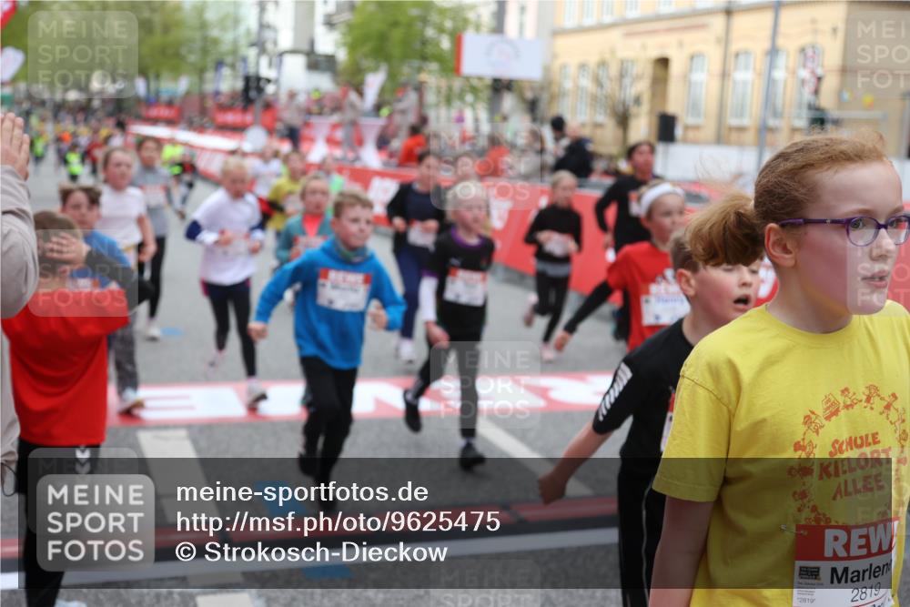 25.04.2026 - Das Zehntel Strokosch-Dieckow http://msf.ph/oto/9625475 25.04.2026 08:58:08 Ziel 1339, 1725, 1741, 1748, 1924, 1946, 1965, 1986, 1991, 2028, 2165, 2258, 2311, 2538, 2550, 2819, 2917, 2920, 2921, 3038, 3064, 3226, 3256, 3456, 3581, 3666, 3755, 3938, 4056 meine-sportfotos.de