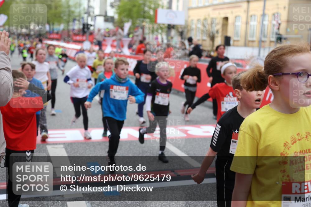 25.04.2026 - Das Zehntel Strokosch-Dieckow http://msf.ph/oto/9625479 25.04.2026 08:58:08 Ziel 1339, 1725, 1741, 1748, 1924, 1946, 1965, 1986, 1991, 2028, 2165, 2258, 2311, 2538, 2550, 2819, 2917, 2920, 2921, 3038, 3064, 3226, 3256, 3456, 3581, 3666, 3755, 3938, 4056 meine-sportfotos.de