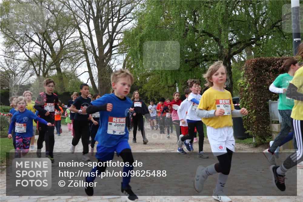 25.04.2026 - Das Zehntel Zöllner http://msf.ph/oto/9625488 25.04.2026 07:44:32 Laufen 1757 meine-sportfotos.de