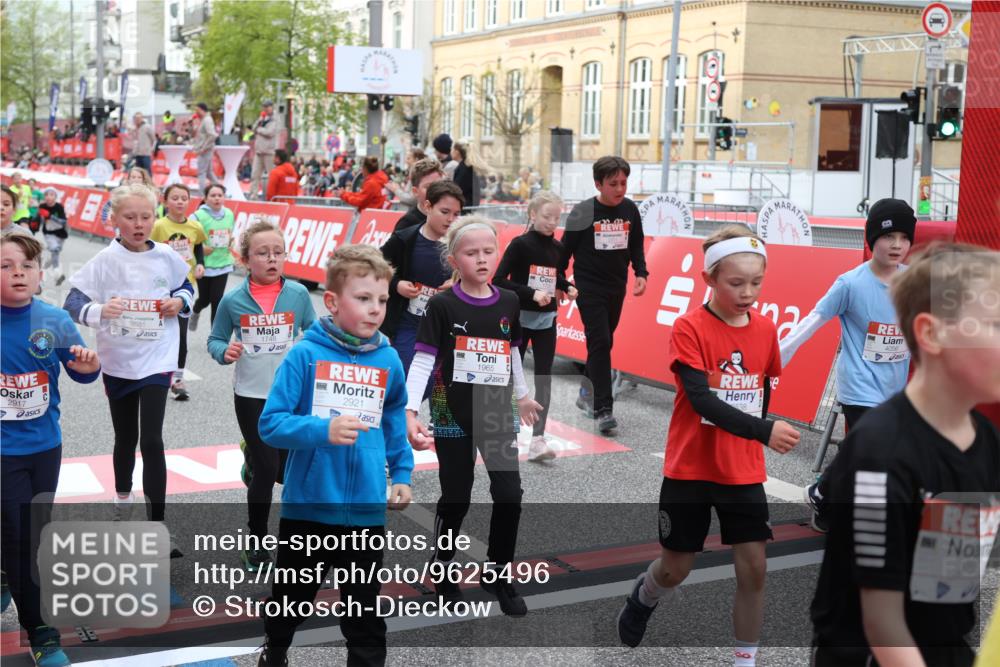 25.04.2026 - Das Zehntel Strokosch-Dieckow http://msf.ph/oto/9625496 25.04.2026 08:58:08 Ziel 1339, 1725, 1741, 1748, 1924, 1946, 1965, 1986, 1991, 2028, 2165, 2258, 2311, 2538, 2550, 2819, 2917, 2920, 2921, 3038, 3064, 3226, 3256, 3456, 3581, 3666, 3755, 3938, 4056 meine-sportfotos.de