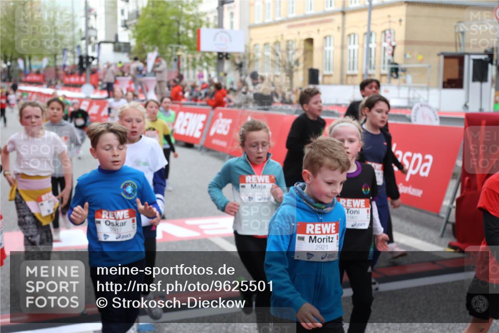 25.04.2026 - Das Zehntel Strokosch-Dieckow http://msf.ph/oto/9625501 25.04.2026 08:58:09 Ziel 1339, 1556, 1674, 1725, 1741, 1748, 1924, 1946, 1965, 1988, 1991, 2028, 2165, 2258, 2311, 2538, 2550, 2819, 2917, 2920, 2921, 3038, 3064, 3256, 3581, 3666, 3755, 4056 meine-sportfotos.de