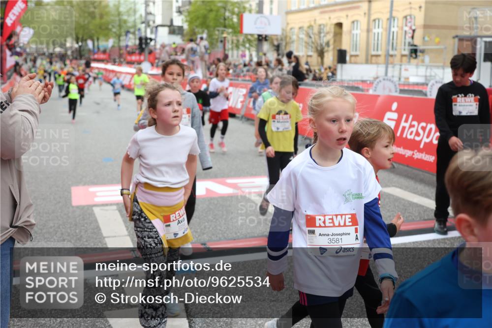 25.04.2026 - Das Zehntel Strokosch-Dieckow http://msf.ph/oto/9625534 25.04.2026 08:58:11 Ziel 1339, 1556, 1674, 1725, 1741, 1748, 1965, 1988, 2028, 2165, 2258, 2311, 2489, 2538, 2550, 2819, 2908, 2917, 2921, 3324, 3581, 3666, 3755, 4056 meine-sportfotos.de