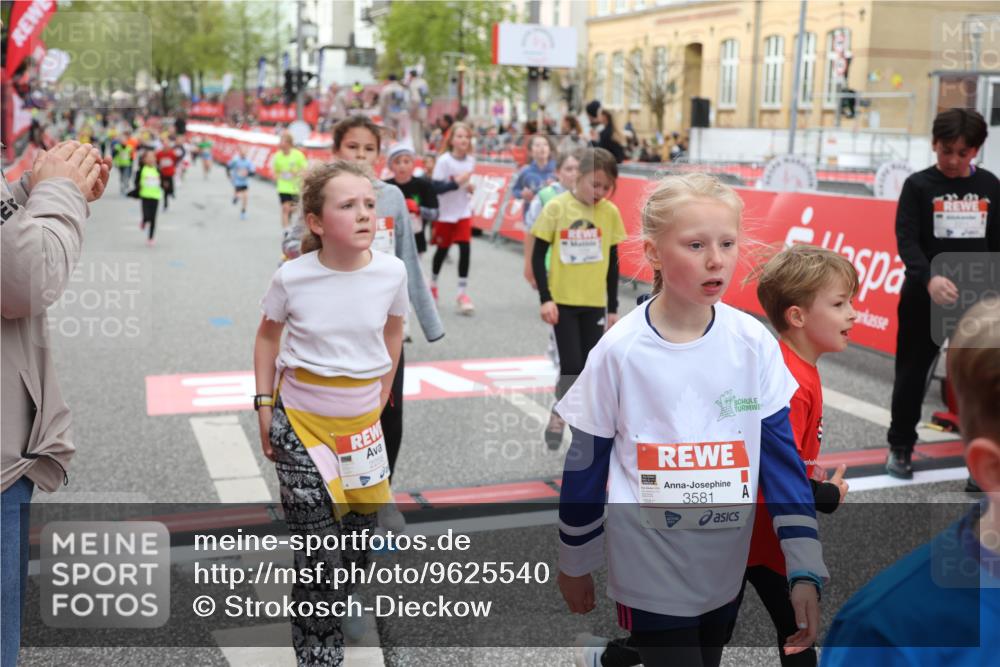 25.04.2026 - Das Zehntel Strokosch-Dieckow http://msf.ph/oto/9625540 25.04.2026 08:58:11 Ziel 1339, 1556, 1674, 1725, 1741, 1748, 1965, 1988, 2028, 2165, 2258, 2311, 2489, 2538, 2550, 2819, 2908, 2917, 2921, 3324, 3581, 3666, 3755, 4056 meine-sportfotos.de