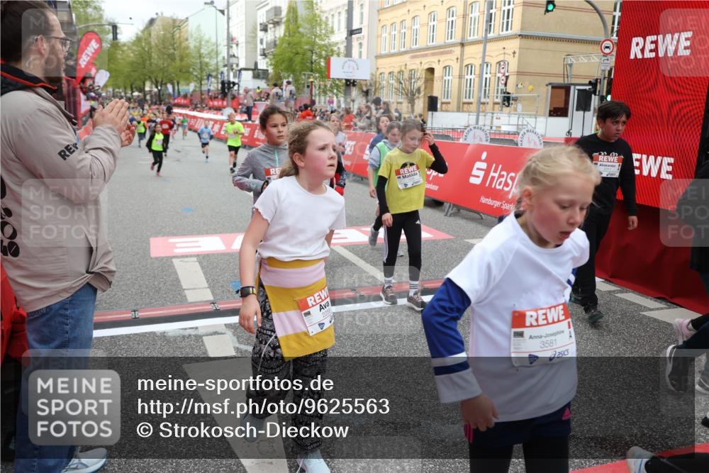 25.04.2026 - Das Zehntel Strokosch-Dieckow http://msf.ph/oto/9625563 25.04.2026 08:58:11 Ziel 1339, 1556, 1674, 1725, 1741, 1748, 1965, 1988, 2028, 2165, 2258, 2311, 2489, 2538, 2550, 2819, 2908, 2917, 2921, 3324, 3581, 3666, 3755, 4056 meine-sportfotos.de