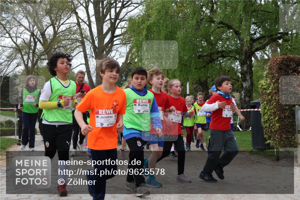 25.04.2026 - Das Zehntel Zöllner http://msf.ph/oto/9625578 25.04.2026 07:44:38 Laufen 3591, 1406 meine-sportfotos.de