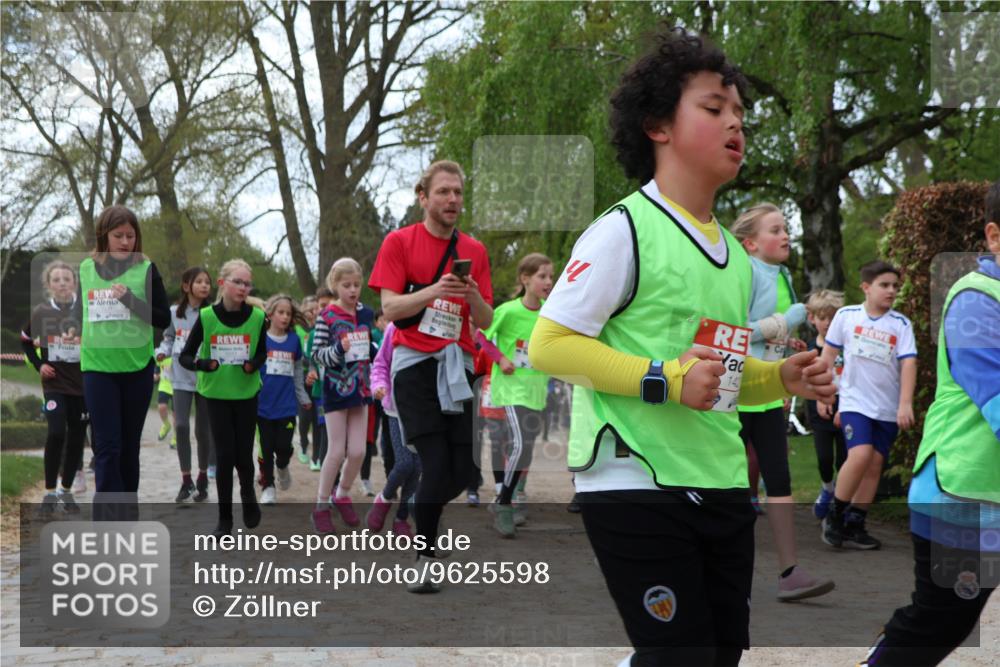 25.04.2026 - Das Zehntel Zöllner http://msf.ph/oto/9625598 25.04.2026 07:44:39 Laufen  meine-sportfotos.de