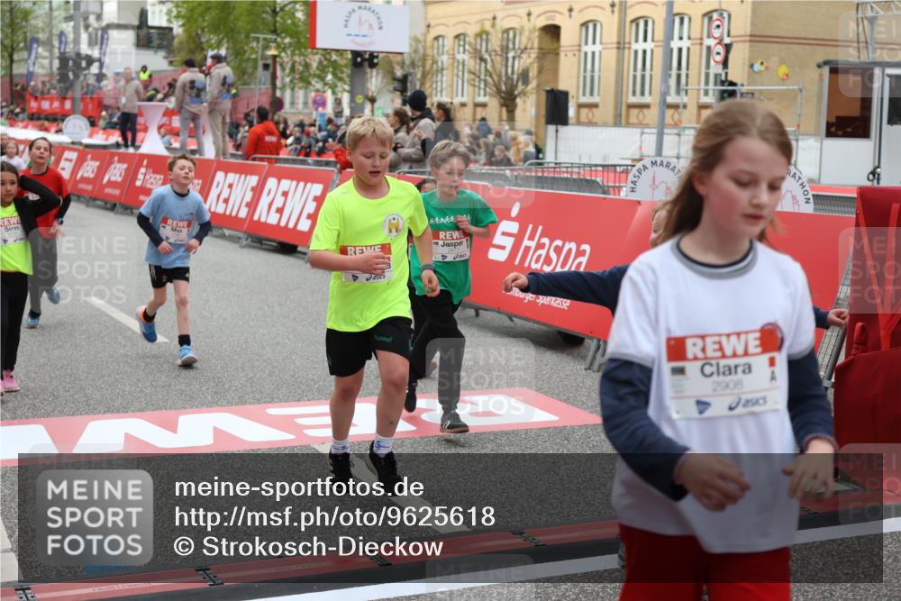 25.04.2026 - Das Zehntel Strokosch-Dieckow http://msf.ph/oto/9625618 25.04.2026 08:58:15 Ziel 1075, 1188, 1556, 1674, 1725, 1741, 1896, 1988, 2028, 2205, 2258, 2311, 2477, 2489, 2662, 2908, 3324, 3705 meine-sportfotos.de