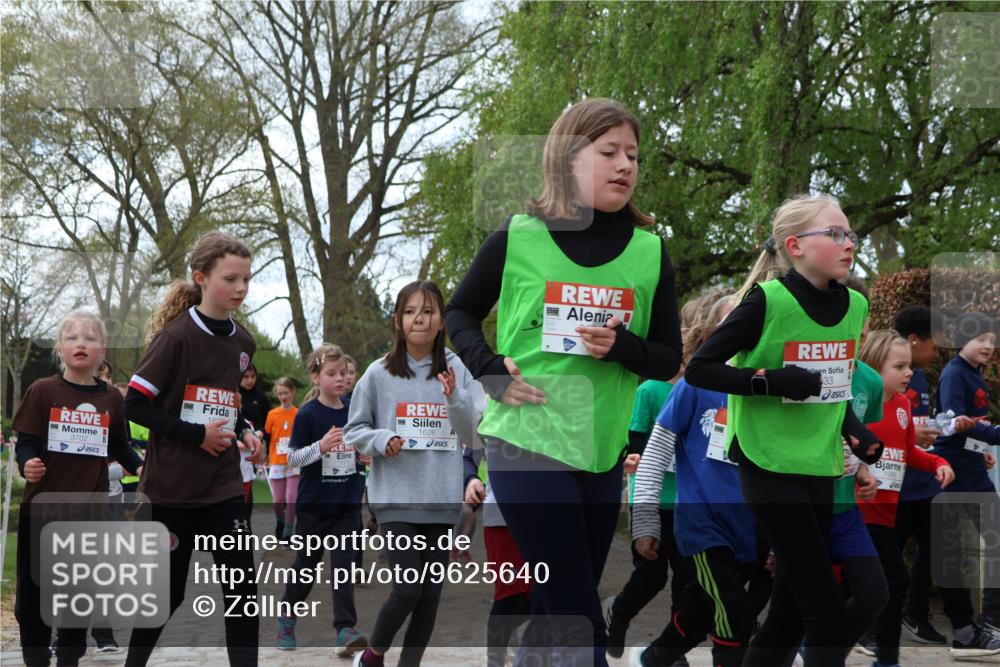 25.04.2026 - Das Zehntel Zöllner http://msf.ph/oto/9625640 25.04.2026 07:44:42 Laufen 3702, 1626, 33, 1986 meine-sportfotos.de