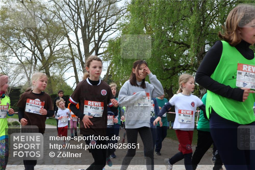 25.04.2026 - Das Zehntel Zöllner http://msf.ph/oto/9625651 25.04.2026 07:44:42 Laufen 3894, 3702, 1630, 1115, 1626, 2860, 33 meine-sportfotos.de