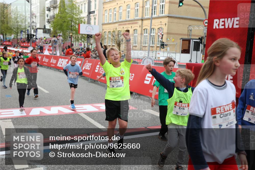25.04.2026 - Das Zehntel Strokosch-Dieckow http://msf.ph/oto/9625660 25.04.2026 08:58:16 Ziel 1075, 1188, 1556, 1674, 1896, 1988, 2028, 2205, 2311, 2477, 2489, 2662, 2908, 3187, 3324, 3705 meine-sportfotos.de