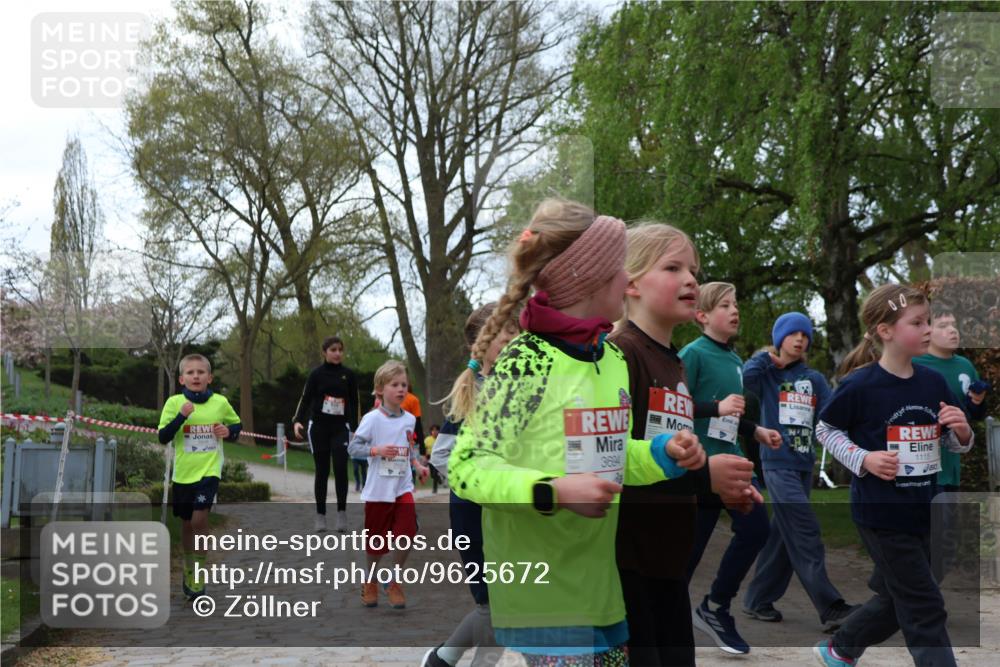 25.04.2026 - Das Zehntel Zöllner http://msf.ph/oto/9625672 25.04.2026 07:44:43 Laufen 3694, 1115 meine-sportfotos.de