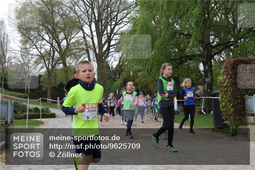 25.04.2026 - Das Zehntel Zöllner http://msf.ph/oto/9625709 25.04.2026 07:44:45 Laufen 3938 meine-sportfotos.de