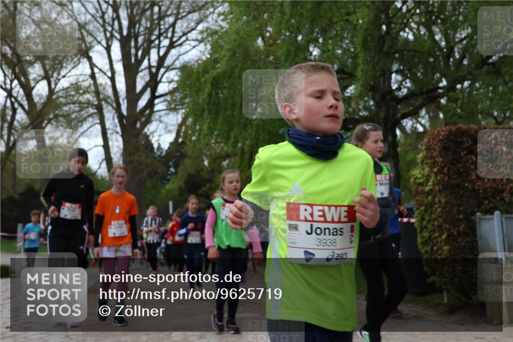 25.04.2026 - Das Zehntel Zöllner http://msf.ph/oto/9625719 25.04.2026 07:44:46 Laufen 3938 meine-sportfotos.de