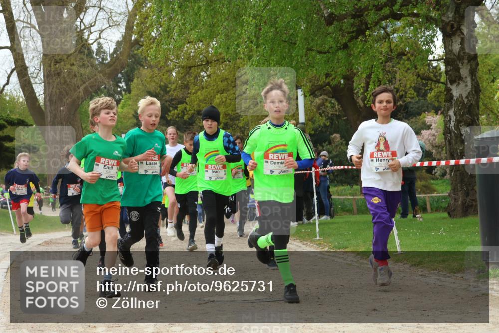 25.04.2026 - Das Zehntel Zöllner http://msf.ph/oto/9625731 25.04.2026 11:40:40 Laufen 10641, 3, 11011, 12129 meine-sportfotos.de