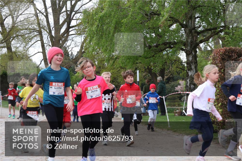 25.04.2026 - Das Zehntel Zöllner http://msf.ph/oto/9625793 25.04.2026 07:44:50 Laufen 3374, 3371 meine-sportfotos.de
