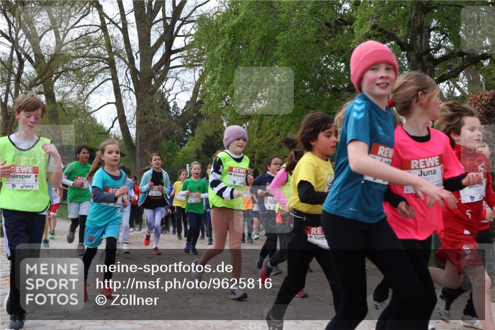 25.04.2026 - Das Zehntel Zöllner http://msf.ph/oto/9625816 25.04.2026 07:44:51 Laufen 3205, 371, 5 meine-sportfotos.de