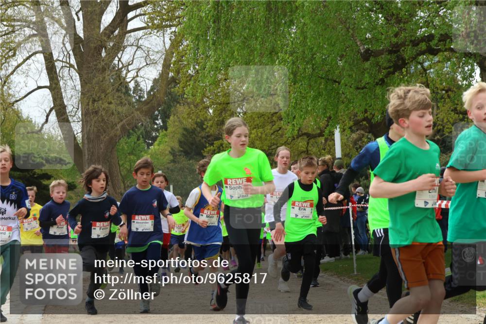 25.04.2026 - Das Zehntel Zöllner http://msf.ph/oto/9625817 25.04.2026 11:40:42 Laufen 10224, 30, 12734, 11041, 1064 meine-sportfotos.de