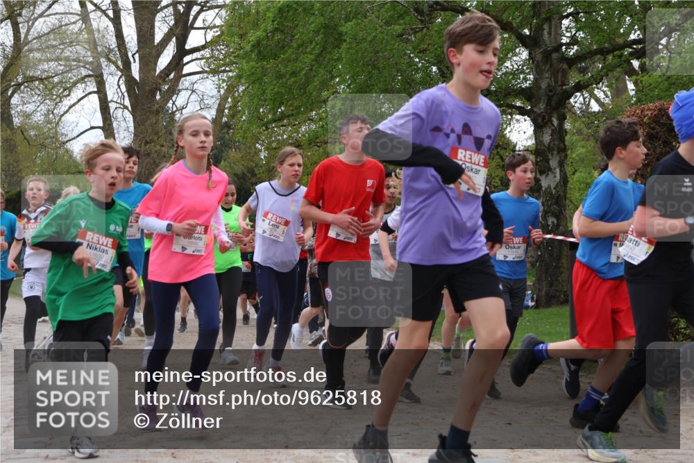 25.04.2026 - Das Zehntel Zöllner http://msf.ph/oto/9625818 25.04.2026 13:43:19 Laufen 17632, 16992, 250, 17849, 660 meine-sportfotos.de