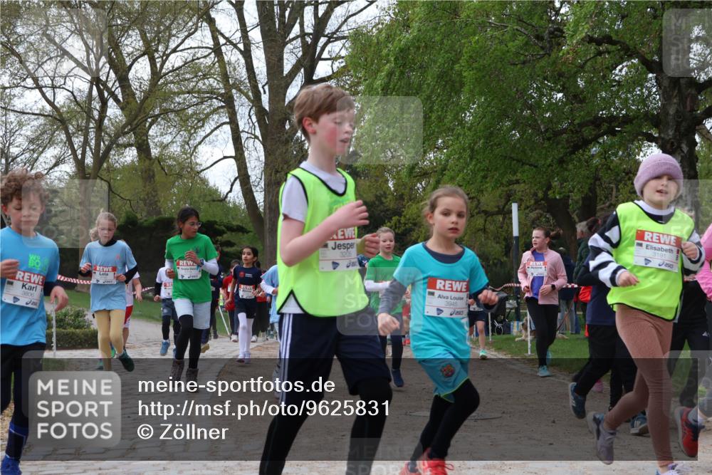 25.04.2026 - Das Zehntel Zöllner http://msf.ph/oto/9625831 25.04.2026 07:44:52 Laufen 3806, 3205, 3945, 3191 meine-sportfotos.de