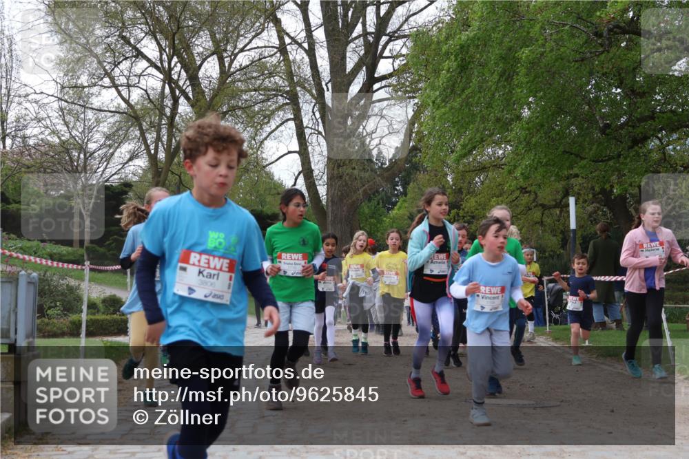 25.04.2026 - Das Zehntel Zöllner http://msf.ph/oto/9625845 25.04.2026 07:44:53 Laufen 3806 meine-sportfotos.de