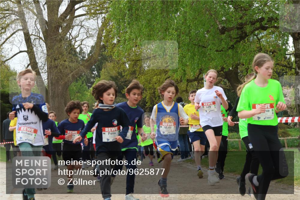 25.04.2026 - Das Zehntel Zöllner http://msf.ph/oto/9625877 25.04.2026 11:40:43 Laufen 10020, 10230, 3920, 12734 meine-sportfotos.de