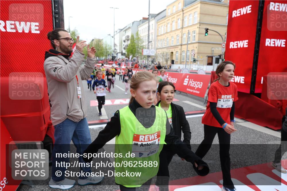 25.04.2026 - Das Zehntel Strokosch-Dieckow http://msf.ph/oto/9625889 25.04.2026 08:58:20 Ziel 1075, 1188, 1244, 1255, 1668, 1757, 1896, 2205, 2477, 2662, 3187, 3473, 3499, 3591, 3705, 3758, 3855 meine-sportfotos.de