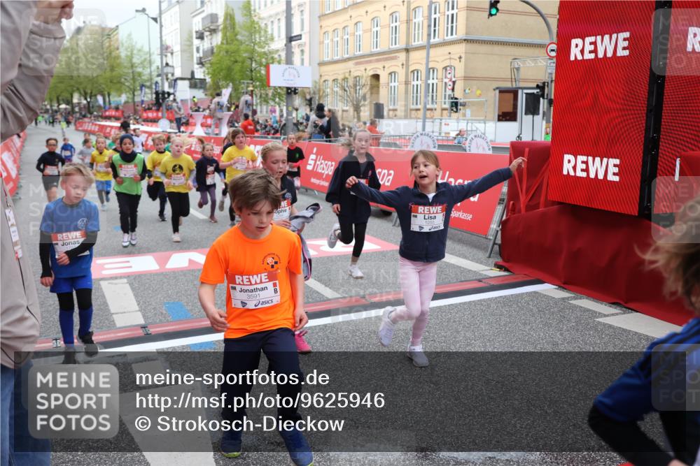 25.04.2026 - Das Zehntel Strokosch-Dieckow http://msf.ph/oto/9625946 25.04.2026 08:58:22 Ziel 1188, 1244, 1255, 1571, 1588, 1668, 1673, 1757, 1967, 1972, 2205, 2216, 2662, 2773, 2790, 3187, 3276, 3473, 3499, 3591, 3705, 3758, 3855, 3898 meine-sportfotos.de