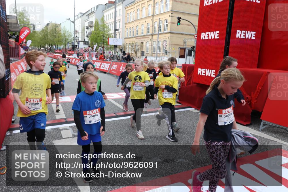 25.04.2026 - Das Zehntel Strokosch-Dieckow http://msf.ph/oto/9626091 25.04.2026 08:58:24 Ziel 1244, 1255, 1455, 1571, 1588, 1668, 1673, 1757, 1938, 1951, 1967, 1972, 2185, 2216, 2416, 2773, 2790, 2853, 3187, 3276, 3473, 3499, 3591, 3758, 3795, 3855, 3898 meine-sportfotos.de