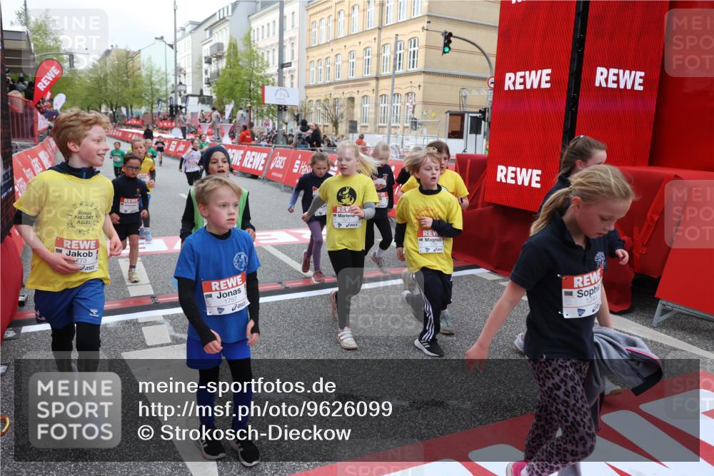 25.04.2026 - Das Zehntel Strokosch-Dieckow http://msf.ph/oto/9626099 25.04.2026 08:58:24 Ziel 1244, 1255, 1455, 1571, 1588, 1668, 1673, 1757, 1938, 1951, 1967, 1972, 2185, 2216, 2416, 2773, 2790, 2853, 3187, 3276, 3473, 3499, 3591, 3758, 3795, 3855, 3898 meine-sportfotos.de