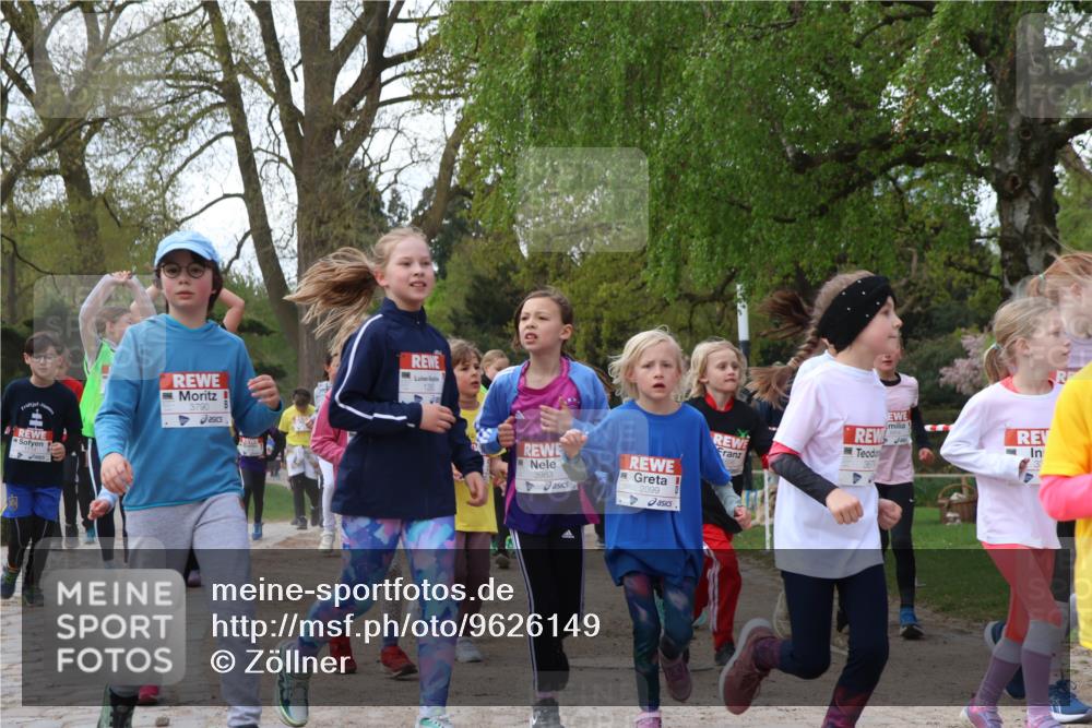 25.04.2026 - Das Zehntel Zöllner http://msf.ph/oto/9626149 25.04.2026 07:45:38 Laufen 3790, 3983, 2099, 3 meine-sportfotos.de
