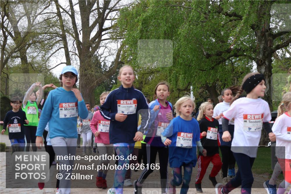 25.04.2026 - Das Zehntel Zöllner http://msf.ph/oto/9626165 25.04.2026 07:45:38 Laufen 3790, 1293, 2099, 3679 meine-sportfotos.de