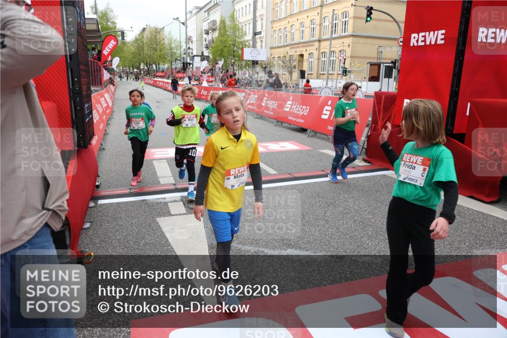 25.04.2026 - Das Zehntel Strokosch-Dieckow http://msf.ph/oto/9626203 25.04.2026 08:58:28 Ziel 1244, 1255, 1455, 1571, 1588, 1673, 1754, 1757, 1938, 1951, 1967, 1972, 2185, 2216, 2288, 2289, 2416, 2423, 2428, 2773, 2790, 2853, 3160, 3276, 3795, 3846, 3855, 3898, 4029 meine-sportfotos.de