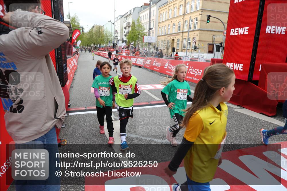 25.04.2026 - Das Zehntel Strokosch-Dieckow http://msf.ph/oto/9626250 25.04.2026 08:58:29 Ziel 1455, 1571, 1588, 1673, 1754, 1938, 1951, 1967, 1972, 2185, 2216, 2288, 2289, 2416, 2423, 2428, 2773, 2790, 2853, 3160, 3276, 3795, 3846, 3898, 4029 meine-sportfotos.de