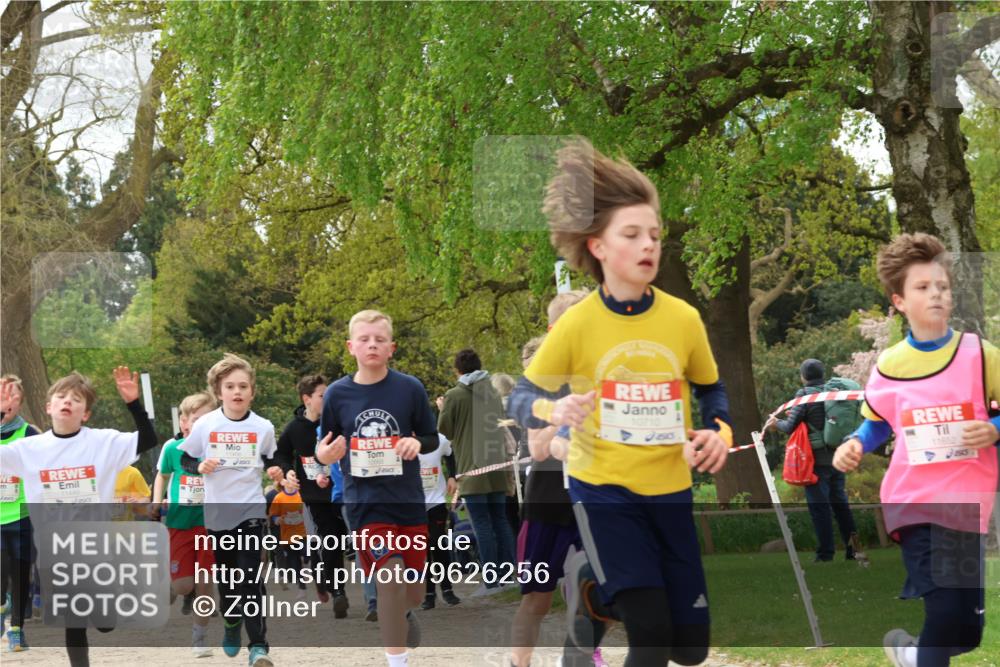 25.04.2026 - Das Zehntel Zöllner http://msf.ph/oto/9626256 25.04.2026 11:40:50 Laufen 10710, 11652 meine-sportfotos.de