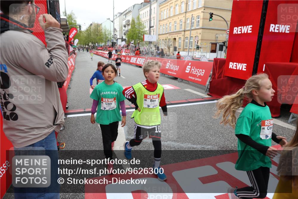 25.04.2026 - Das Zehntel Strokosch-Dieckow http://msf.ph/oto/9626300 25.04.2026 08:58:30 Ziel 1455, 1673, 1754, 1938, 1951, 1961, 1967, 1972, 2185, 2216, 2288, 2289, 2416, 2423, 2428, 2566, 2853, 3160, 3795, 3846, 3898, 4029 meine-sportfotos.de