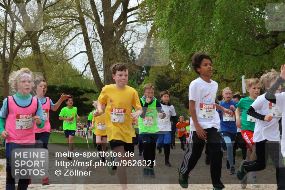 25.04.2026 - Das Zehntel Zöllner http://msf.ph/oto/9626321 25.04.2026 11:40:52 Laufen 11592, 11839, 11422 meine-sportfotos.de