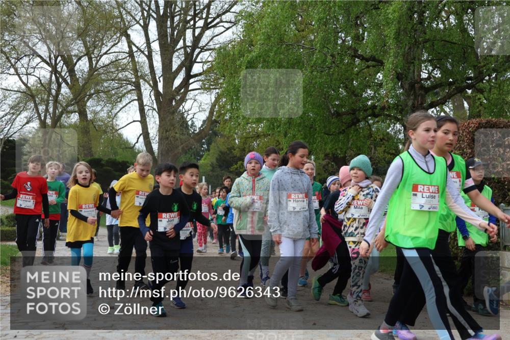 25.04.2026 - Das Zehntel Zöllner http://msf.ph/oto/9626343 25.04.2026 07:45:43 Laufen 3321 meine-sportfotos.de