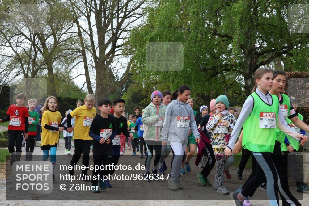 25.04.2026 - Das Zehntel Zöllner http://msf.ph/oto/9626347 25.04.2026 07:45:43 Laufen 1694, 3321 meine-sportfotos.de