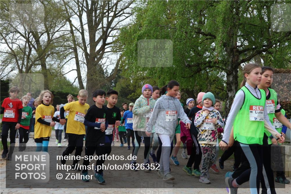 25.04.2026 - Das Zehntel Zöllner http://msf.ph/oto/9626352 25.04.2026 07:45:43 Laufen 1694, 3321, 3325, 1439 meine-sportfotos.de