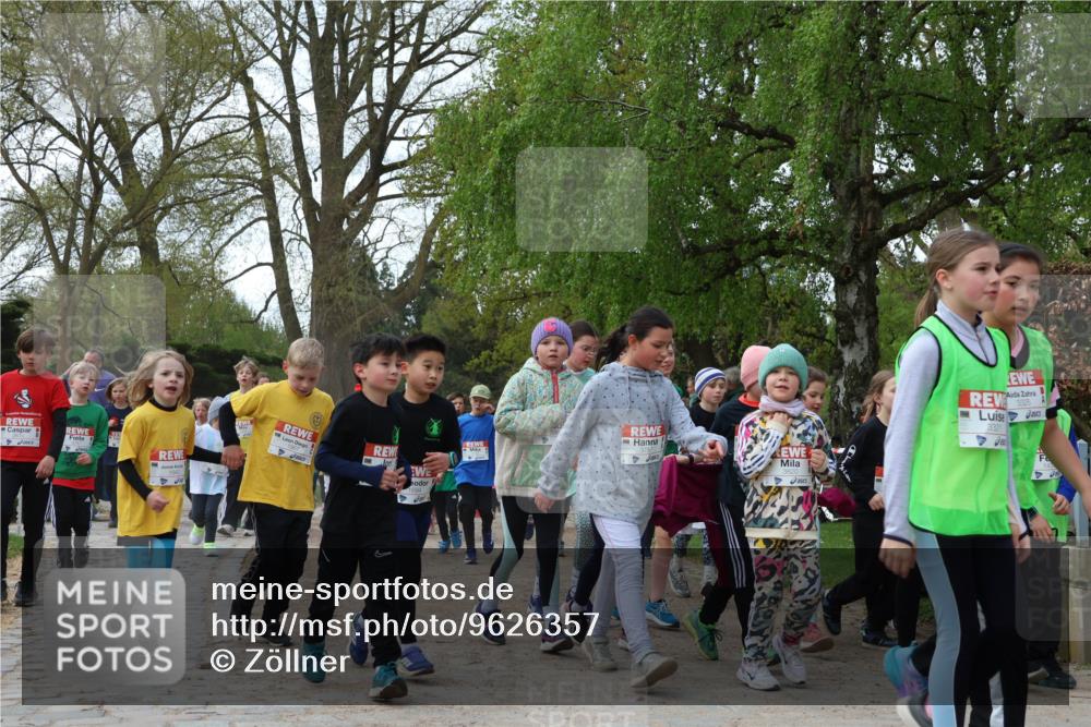 25.04.2026 - Das Zehntel Zöllner http://msf.ph/oto/9626357 25.04.2026 07:45:43 Laufen 1942, 3321, 1694 meine-sportfotos.de