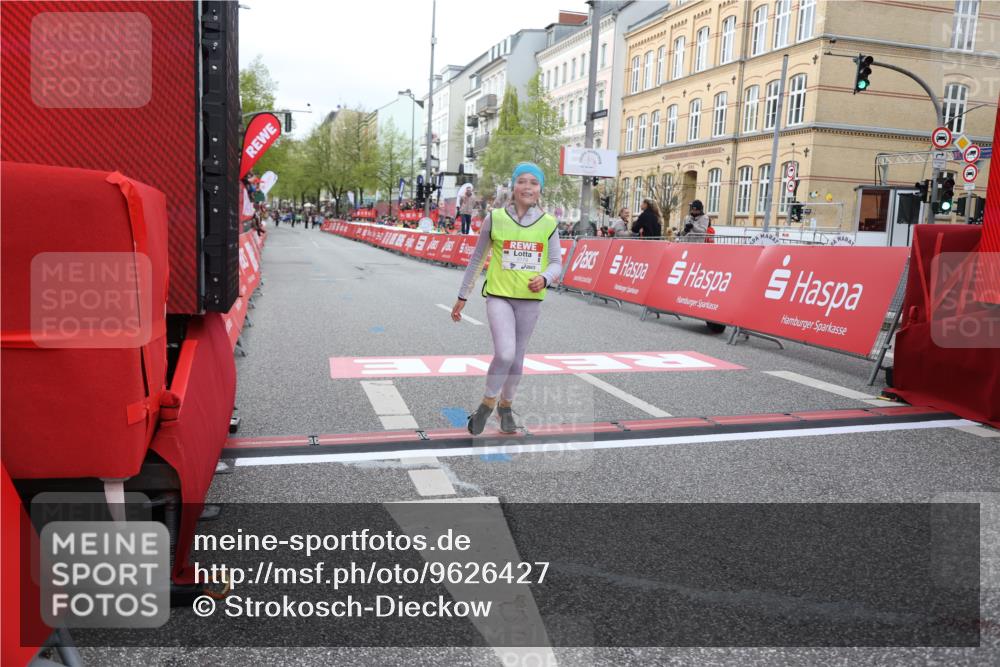 25.04.2026 - Das Zehntel Strokosch-Dieckow http://msf.ph/oto/9626427 25.04.2026 08:58:38 Ziel 1578, 1819, 1953, 1961, 1990, 2280, 2566, 2809, 3001, 3034, 3179, 3224, 3342, 3344, 3466 meine-sportfotos.de